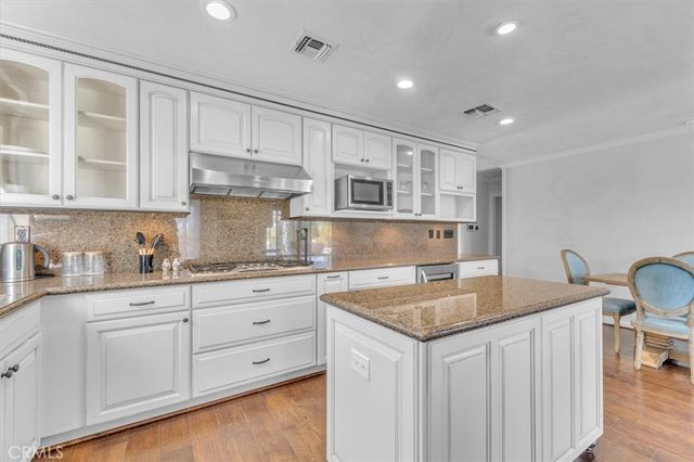7014 Middlesbury Ridge, West Hills, CA 91307