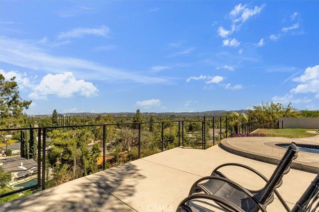 7014 Middlesbury Ridge, West Hills, CA 91307