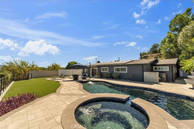 7014 Middlesbury Ridge, West Hills, CA 91307