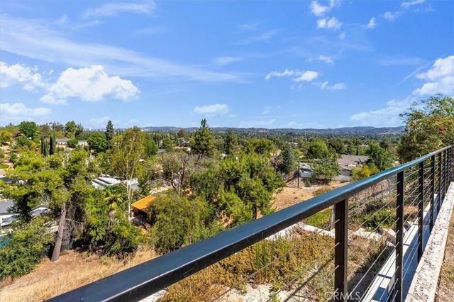 7014 Middlesbury Ridge, West Hills, CA 91307