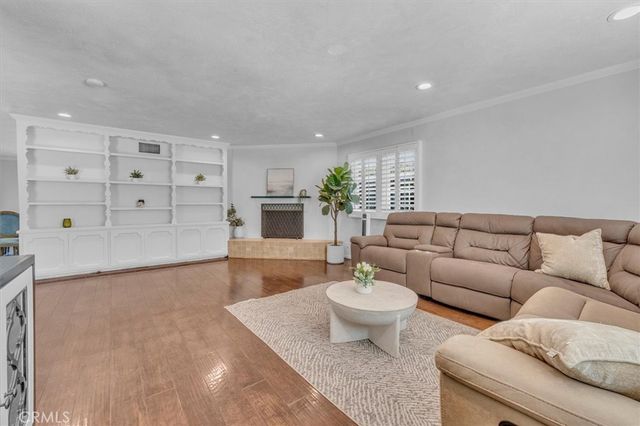7014 Middlesbury Ridge, West Hills, CA 91307
