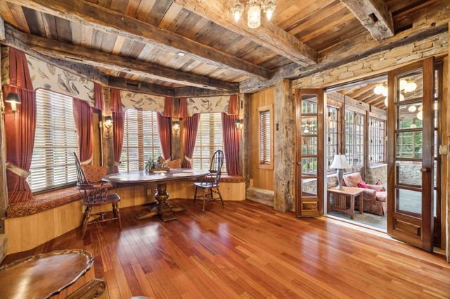 1374 Peter Pond Rd, Ashland City, TN 37015