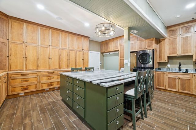 1374 Peter Pond Rd, Ashland City, TN 37015