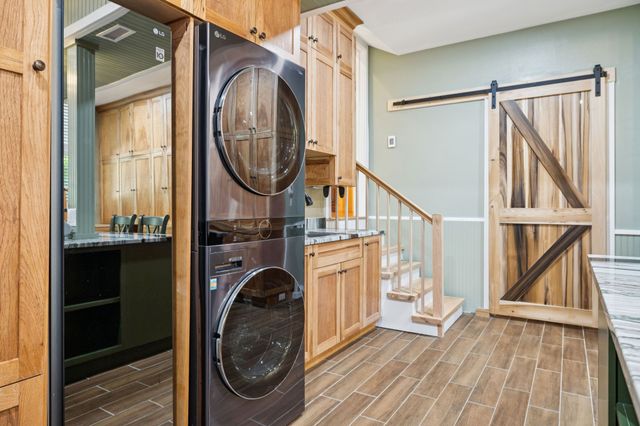 1374 Peter Pond Rd, Ashland City, TN 37015