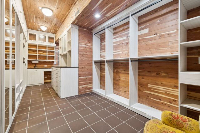 1374 Peter Pond Rd, Ashland City, TN 37015