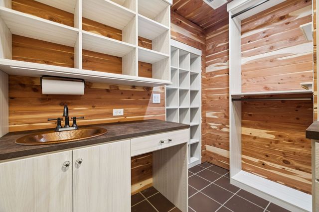 1374 Peter Pond Rd, Ashland City, TN 37015