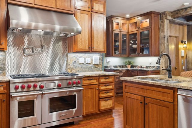 1374 Peter Pond Rd, Ashland City, TN 37015