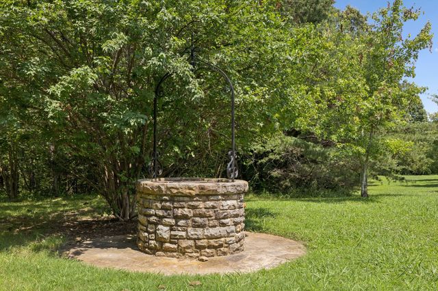 1374 Peter Pond Rd, Ashland City, TN 37015