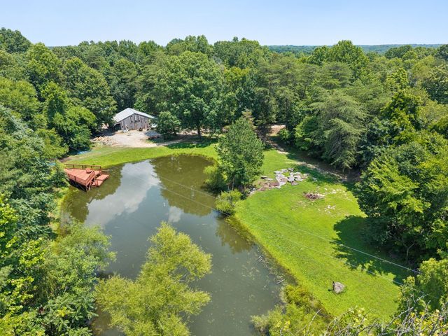 1374 Peter Pond Rd, Ashland City, TN 37015