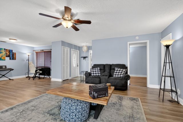 2145 NW 10th Street, Delray Beach, FL 33445