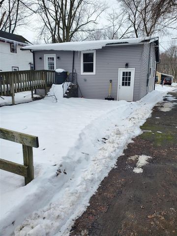 1347 Rose Avenue, Benton Harbor, MI 49022