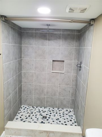 1347 Rose Avenue, Benton Harbor, MI 49022