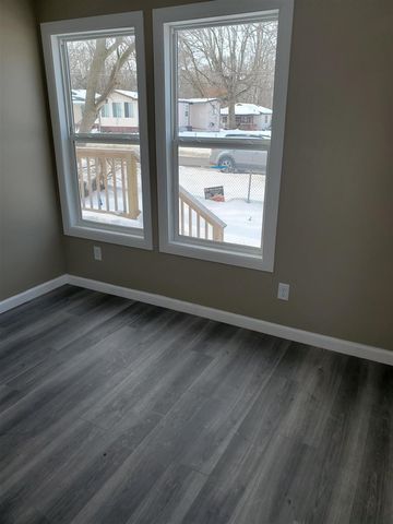 1347 Rose Avenue, Benton Harbor, MI 49022