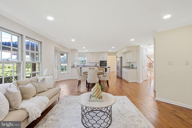 14216 HARTWOOD CT, Centreville, VA 20121