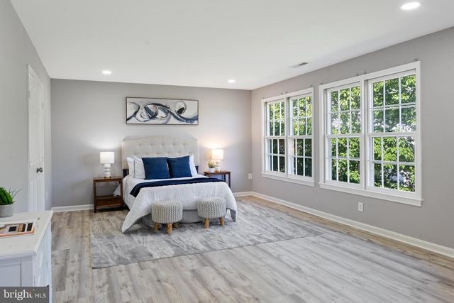 14216 HARTWOOD CT, Centreville, VA 20121