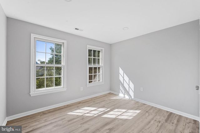 14216 HARTWOOD CT, Centreville, VA 20121