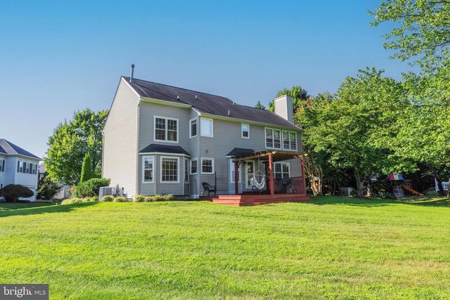 14216 HARTWOOD CT, Centreville, VA 20121