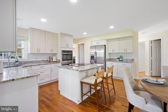 14216 HARTWOOD CT, Centreville, VA 20121