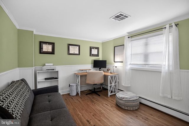 35 MANOR AVE, Oaklyn, NJ 08107
