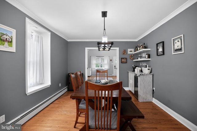 35 MANOR AVE, Oaklyn, NJ 08107
