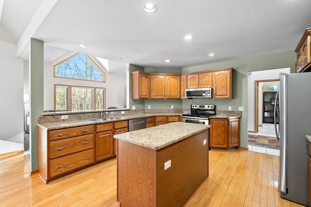 6147 Autumn Ridge, Richland, MI 49083