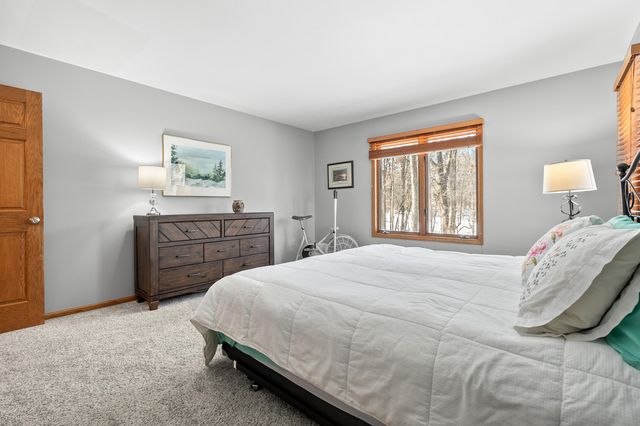 6147 Autumn Ridge, Richland, MI 49083