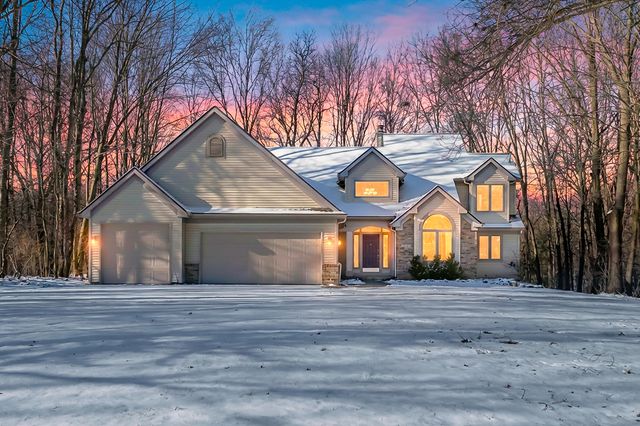 6147 Autumn Ridge, Richland, MI 49083