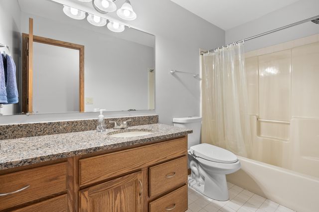 6147 Autumn Ridge, Richland, MI 49083