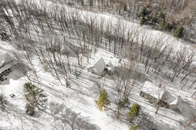 6147 Autumn Ridge, Richland, MI 49083