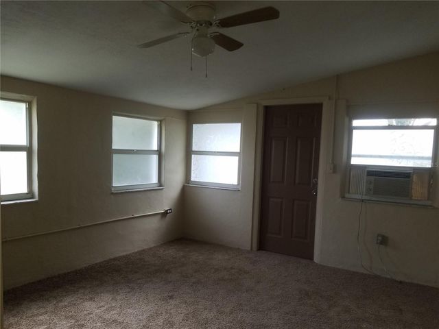 5853 PINE STREET, New Port Richey, FL 34652