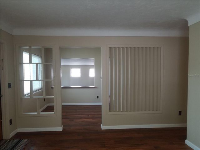 5853 PINE STREET, New Port Richey, FL 34652