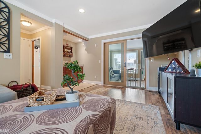 23630 Deanhurst Street, Clinton Township, MI 48035