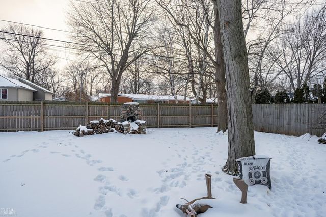 23630 Deanhurst Street, Clinton Township, MI 48035