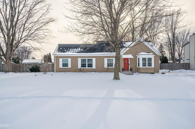23630 Deanhurst Street, Clinton Township, MI 48035