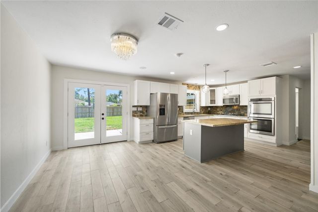 4254 T C Jester Boulevard, Houston, TX 77018