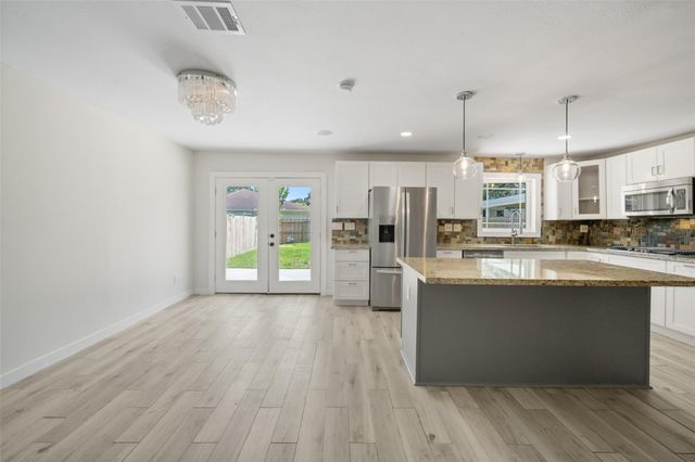 4254 T C Jester Boulevard, Houston, TX 77018