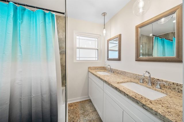 4254 T C Jester Boulevard, Houston, TX 77018