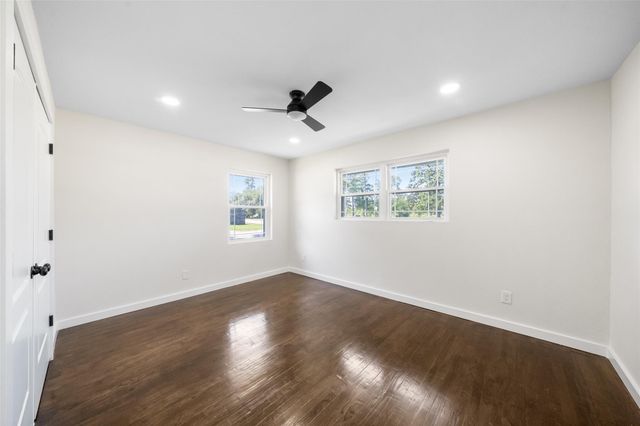 4254 T C Jester Boulevard, Houston, TX 77018