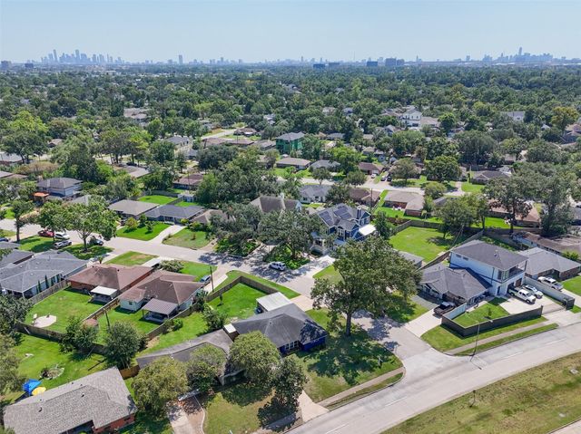 4254 T C Jester Boulevard, Houston, TX 77018