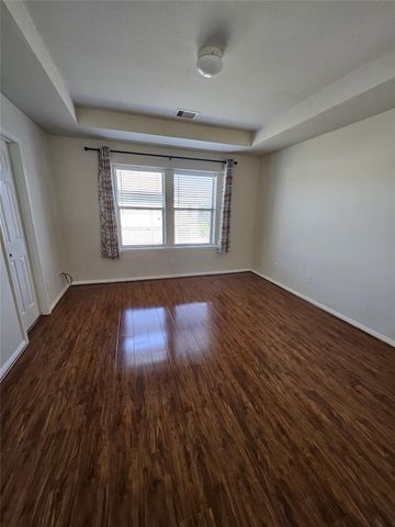 13122 Stratford Skies Lane, Houston, TX 77072