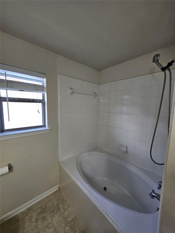 13122 Stratford Skies Lane, Houston, TX 77072