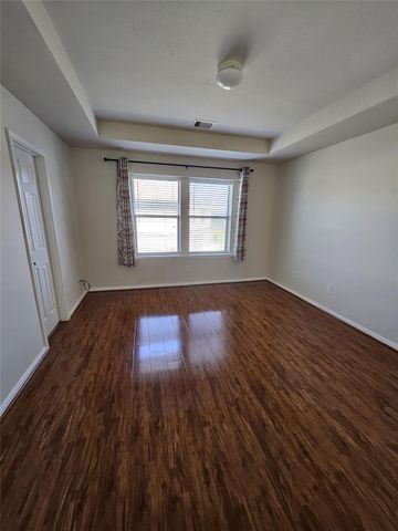 13122 Stratford Skies Lane, Houston, TX 77072