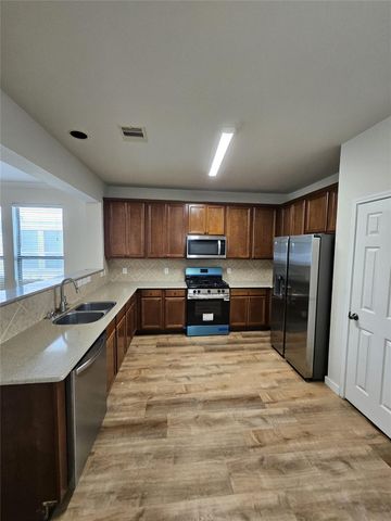 13122 Stratford Skies Lane, Houston, TX 77072