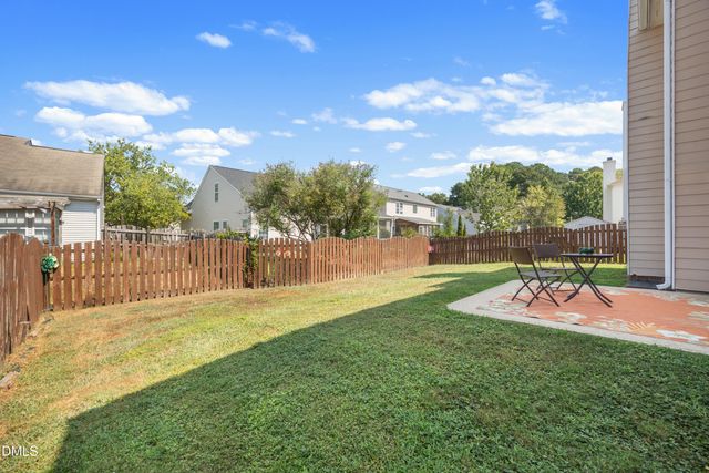 5525 Keowee Way, Raleigh, NC 27616