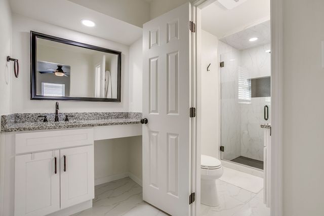 317 Northglen Drive, Hurst, TX 76054