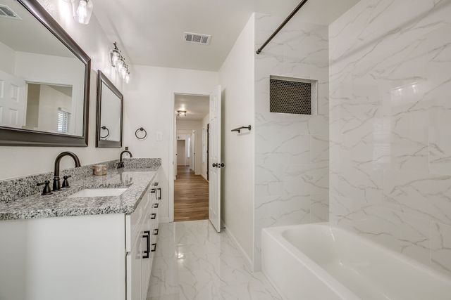 317 Northglen Drive, Hurst, TX 76054