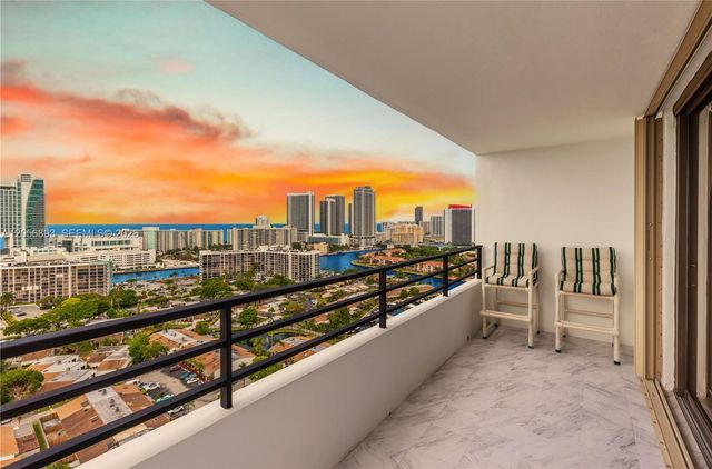 2500 PARKVIEW DR 2405, Hallandale Beach, FL 33009