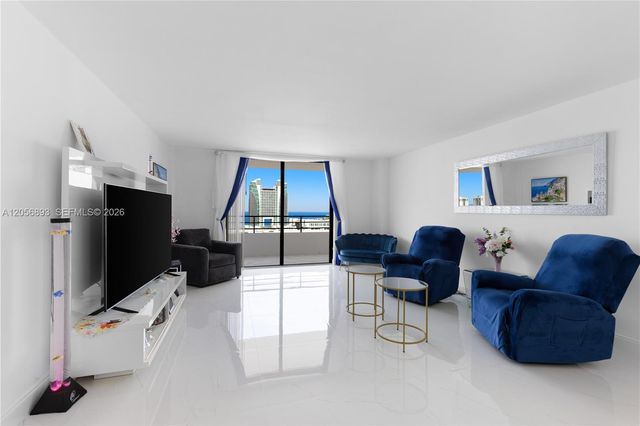 2500 PARKVIEW DR 2405, Hallandale Beach, FL 33009