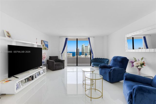 2500 PARKVIEW DR 2405, Hallandale Beach, FL 33009