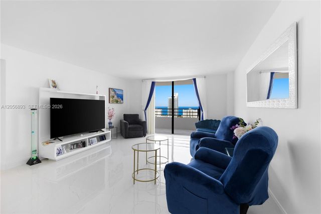 2500 PARKVIEW DR 2405, Hallandale Beach, FL 33009